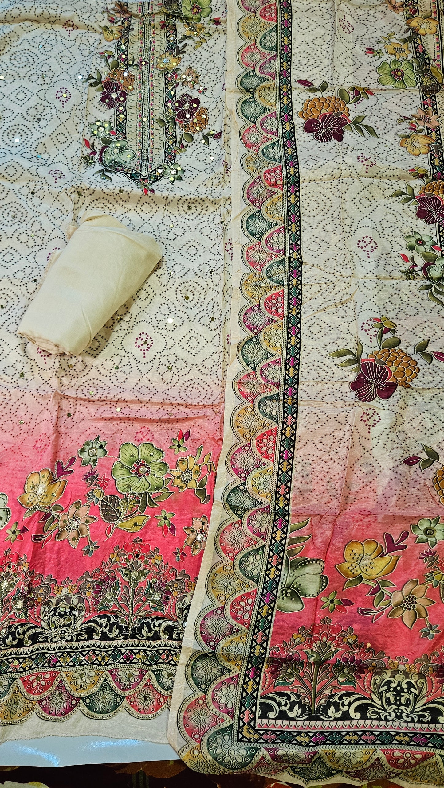 MUSLIN EMBROIDERY SUIT