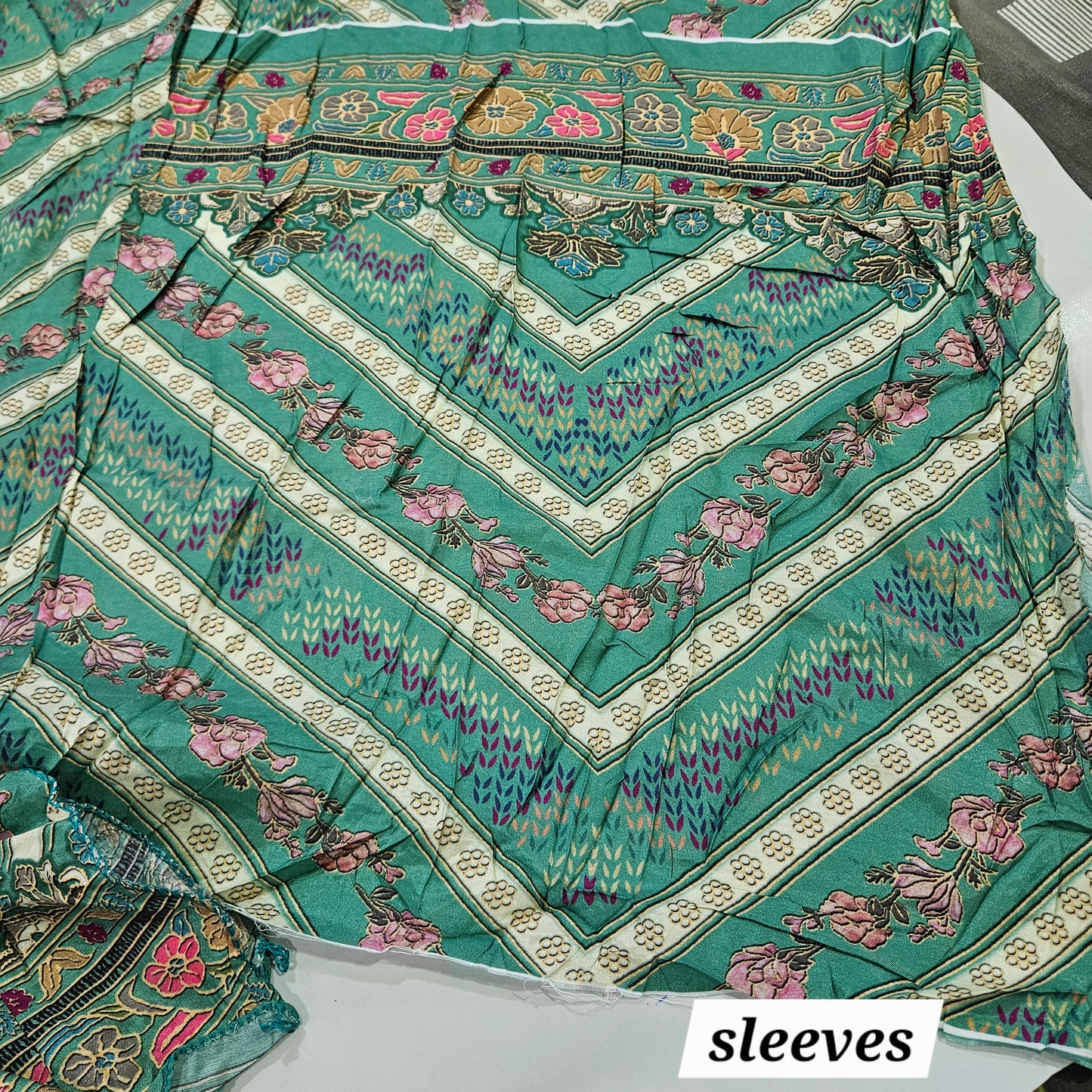 Muslin Embroidery Suit 2