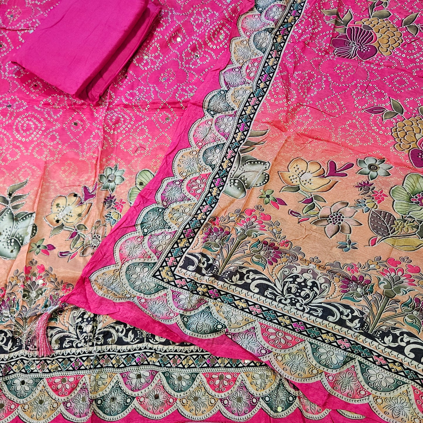 MUSLIN EMBROIDERY SUIT