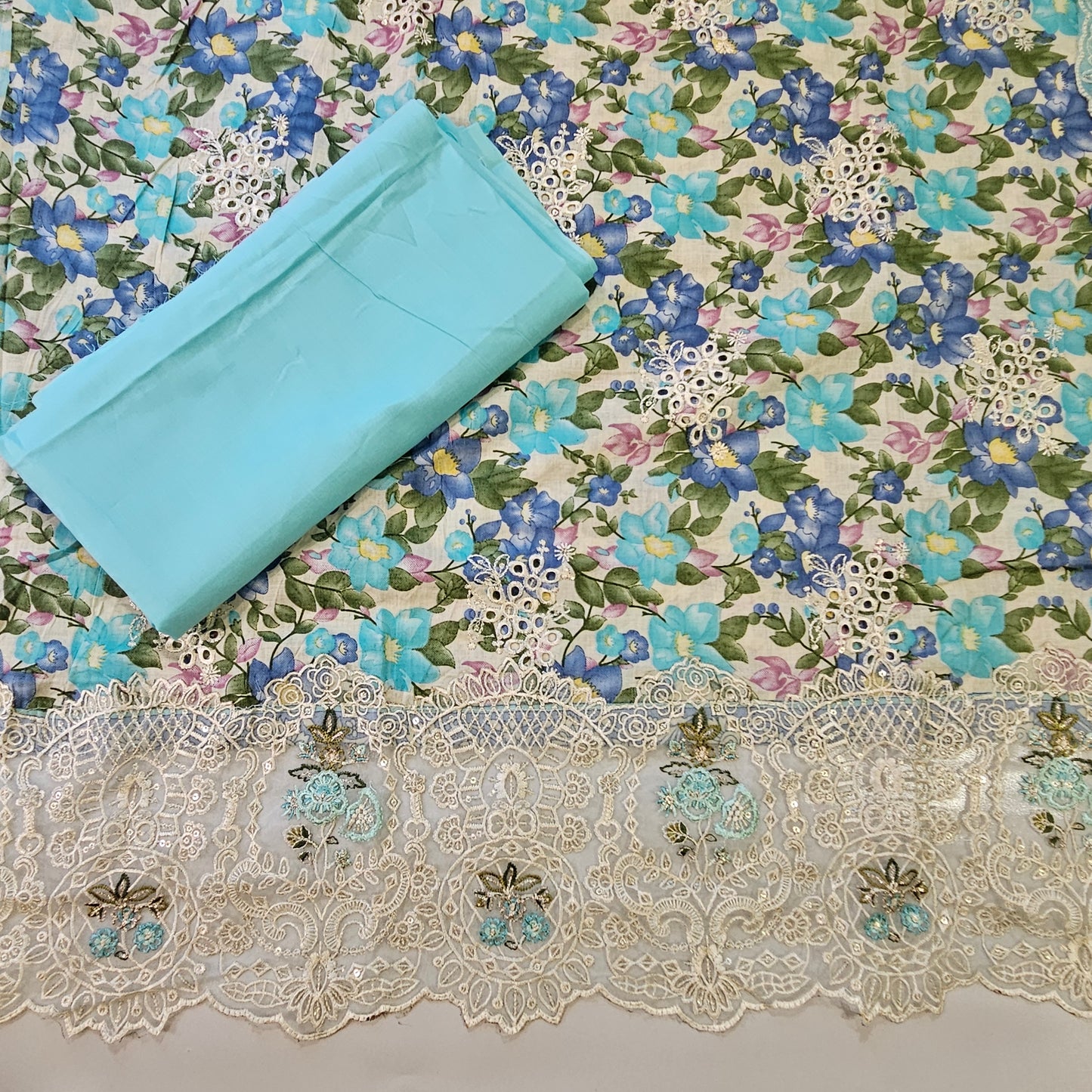 FIZA CHIKANKARI PATCH SUIT