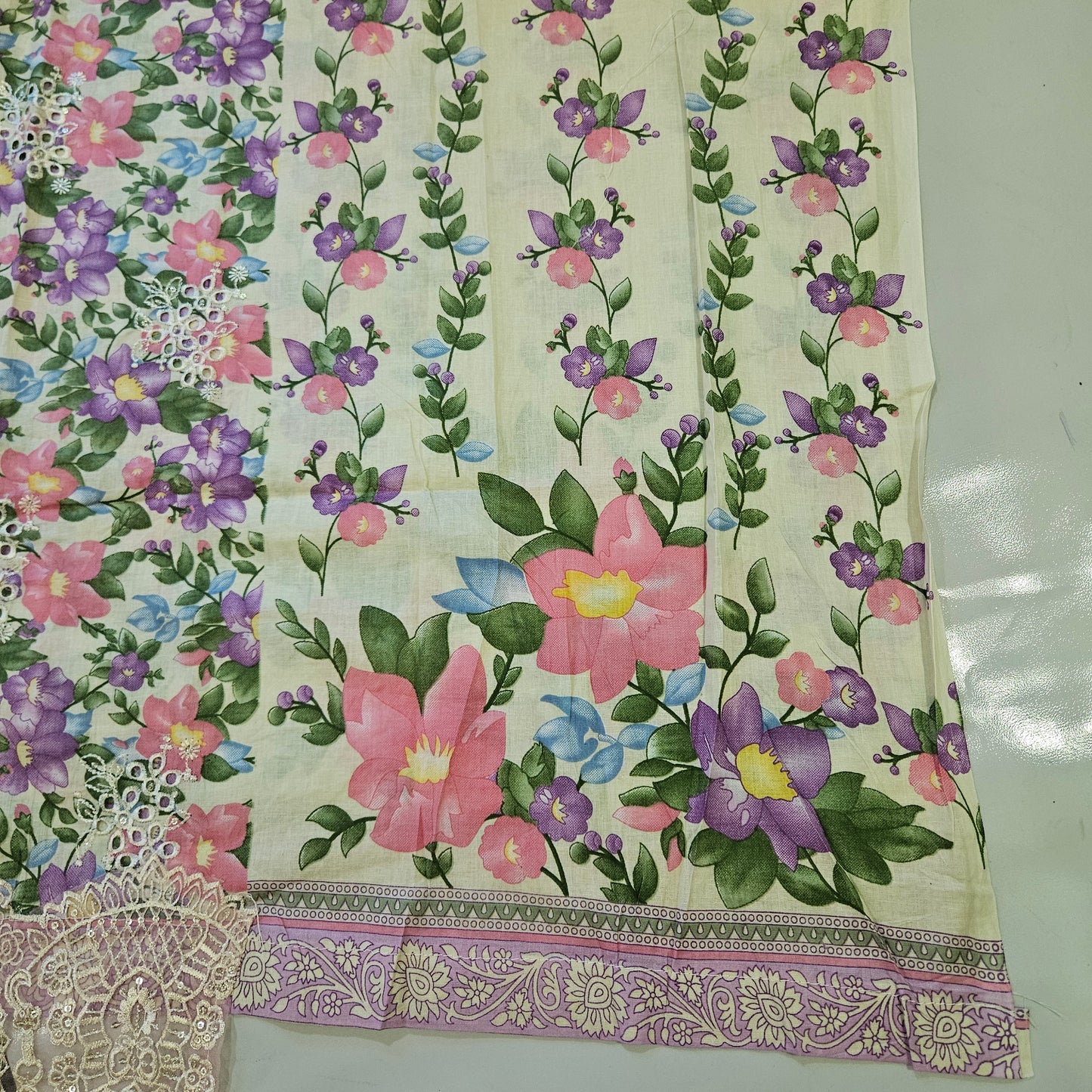 FIZA CHIKANKARI PATCH SUIT 2