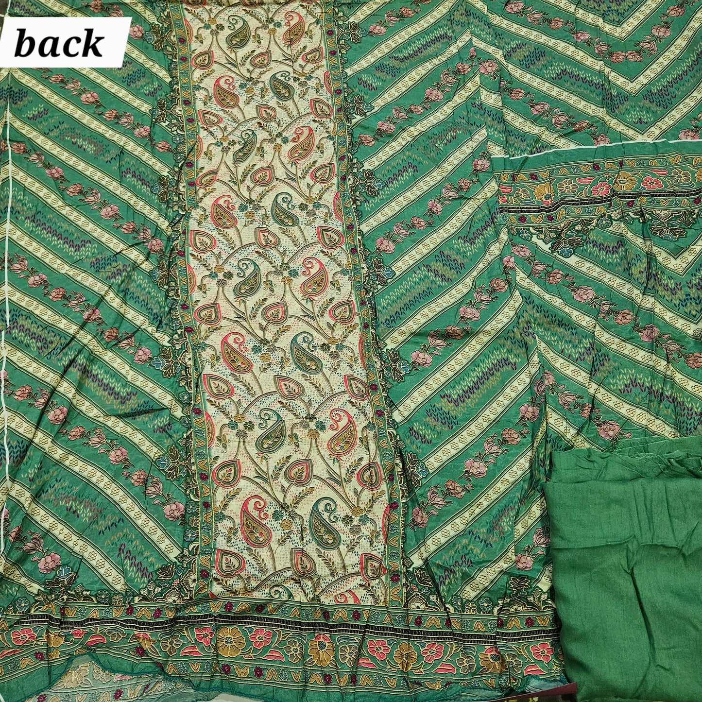 Muslin Embroidery Suit 2