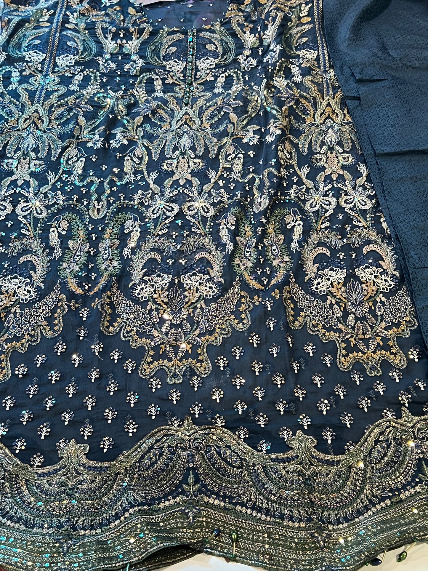 Goncha Superhit Design l Wedding Suit